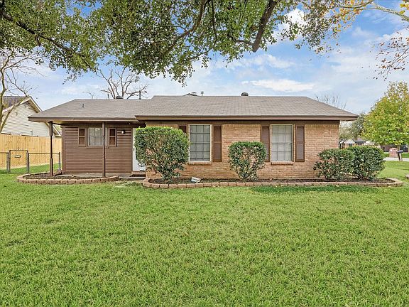 3rd image of 431 Hummingbird Ln