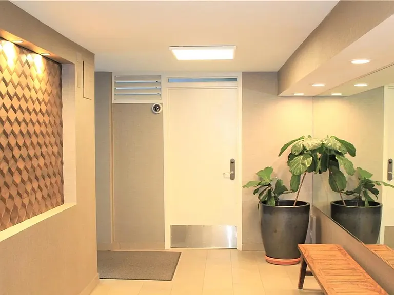 2611 Ala Wai Blvd — Photo 7