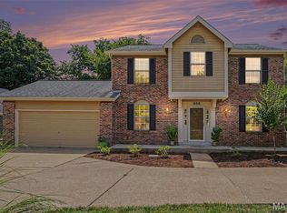 638 Old Ballwin Rd, Ballwin, MO 63021