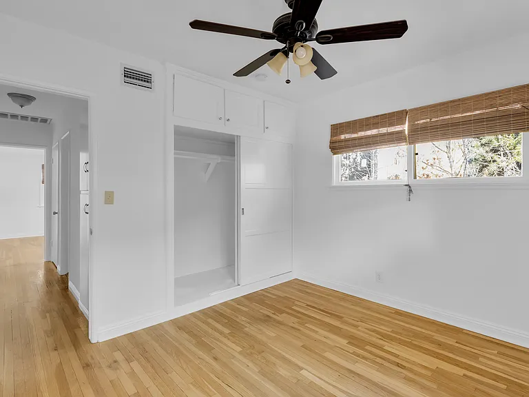7716 Teesdale Ave — Photo 19