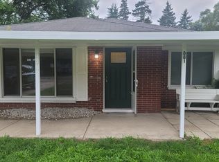 881 Allen Rd, Ypsilanti, MI 48198