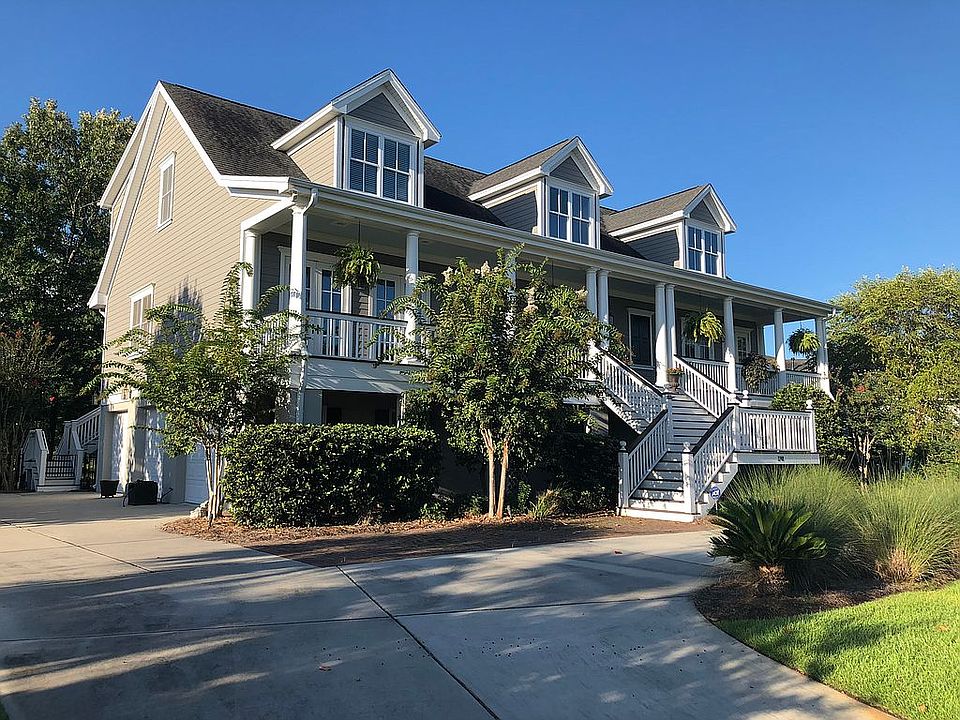 2nd image of 2740 Fountainhead Way