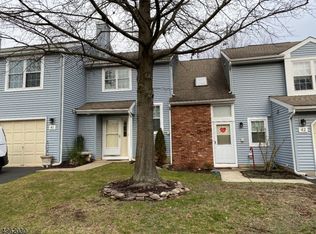 41 Whitby Cir, Somerset, NJ 08873