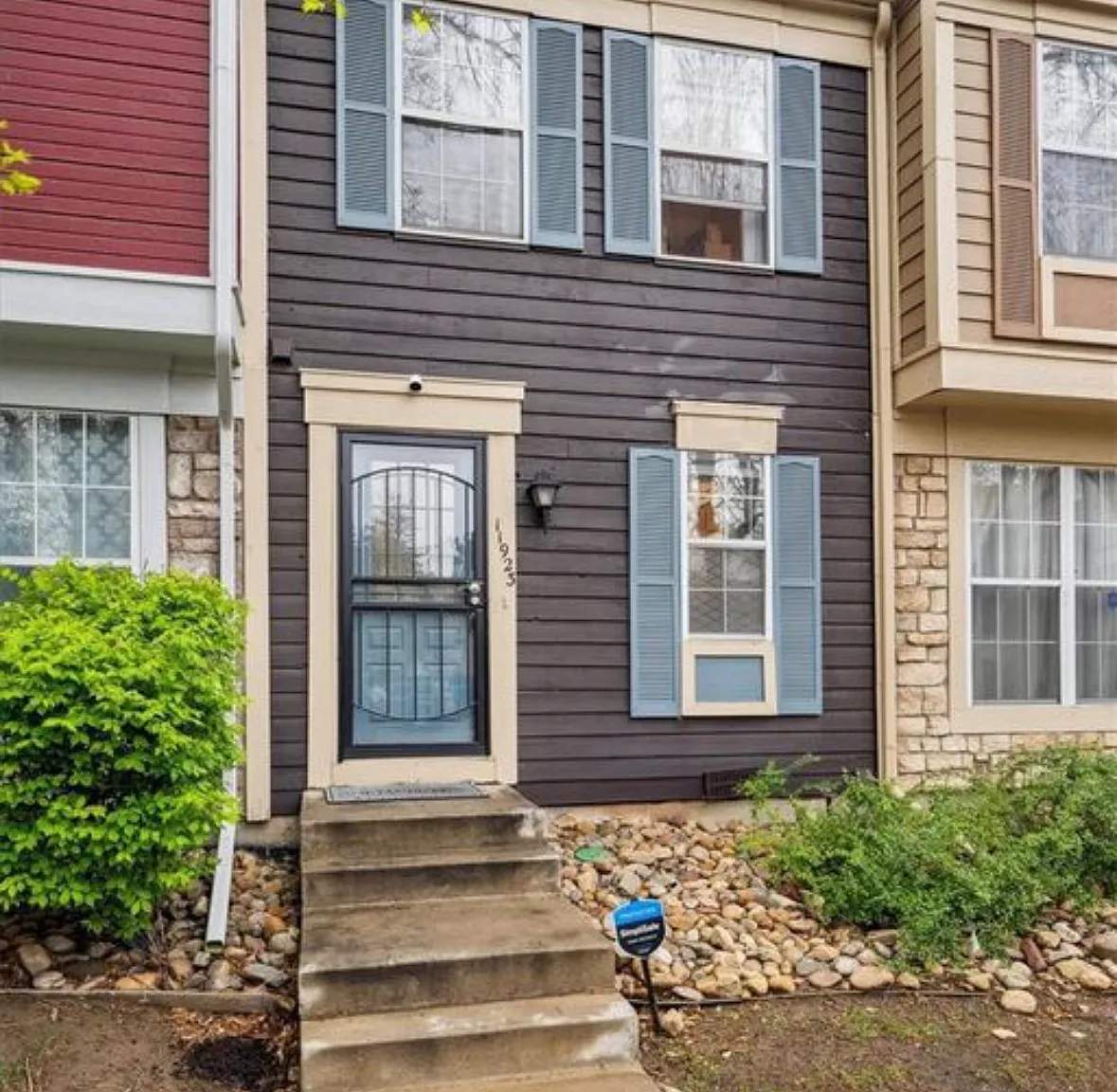2 bed, 1.5 bath, 1036 sqft, $2,250 — Photo 1
