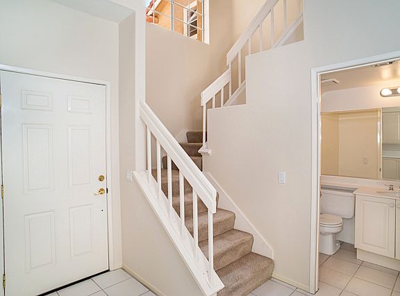 5th image of 4851 La Vella Dr
