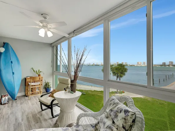 2936 Lake Shore Drive #309, Riviera Beach, FL 33404
