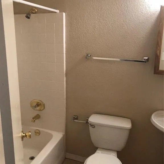 8420 Waterfall Dr — Photo 15