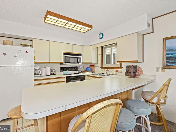 5th image of 411 146th St #225