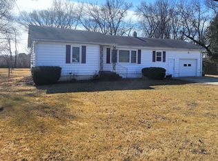 1000 E Railroad St, Kingston, IL 60145