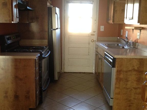 4th image of 1007 W 38th St