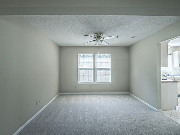 5th image of 11333 Kempsford Dr