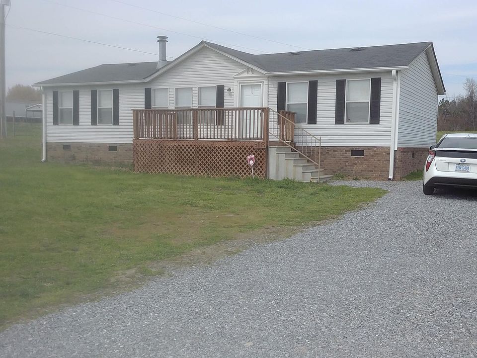 Front View w/Freshly Graveled Drive