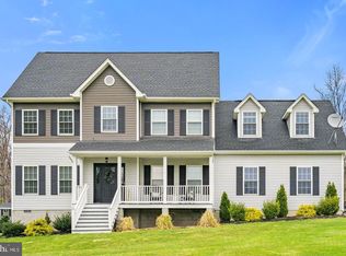 8158 Squires Ln, Warrenton, VA 20187