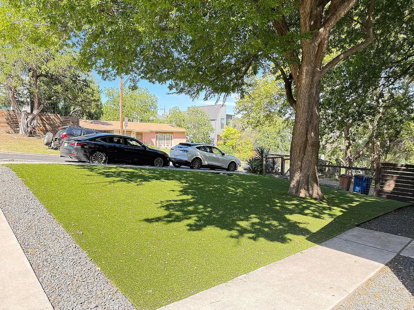 3 bed, 2.5 bath, 1580 sqft, $3,650 — Photo 3
