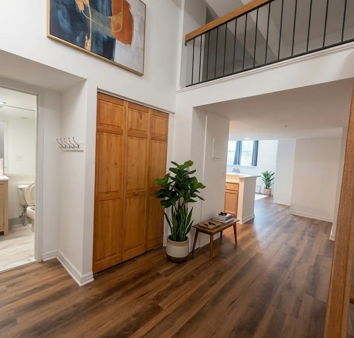 Studio, 739 sqft, $2,400 — Photo 3