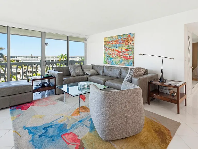 2505 S Ocean Blvd — Photo 6