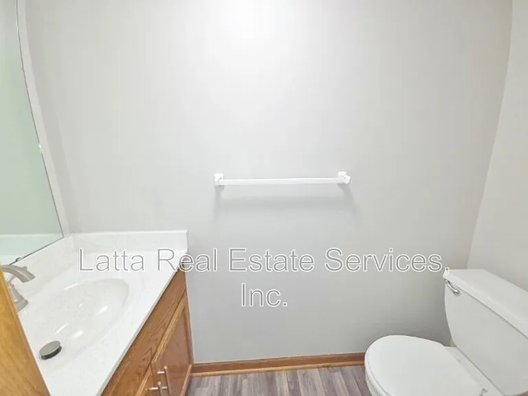 1834 Kingbird Ln — Photo 11