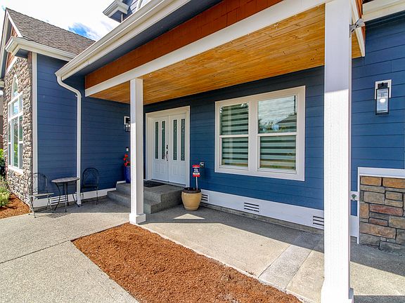 3rd image of 2620 171st Ave E