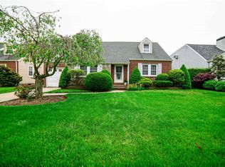 110 Greystone Rd, Rockville Centre, NY 11570