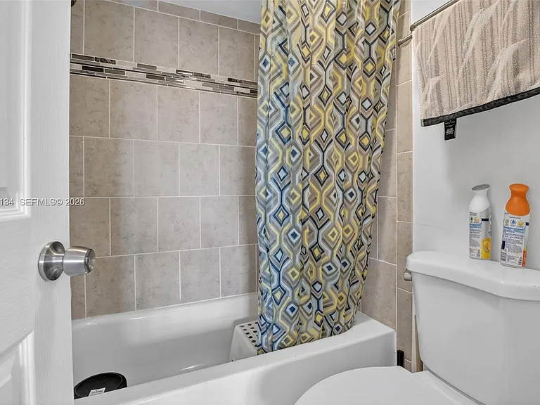 9330 Lagoon Pl #307 — Photo 22