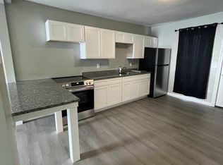 177 Earle St #1W, New Bedford, MA 02746
