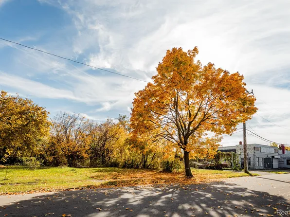 70 Kenilworth St, Detroit, MI 48202