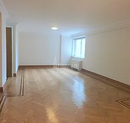 Rented by Manhattan Connection