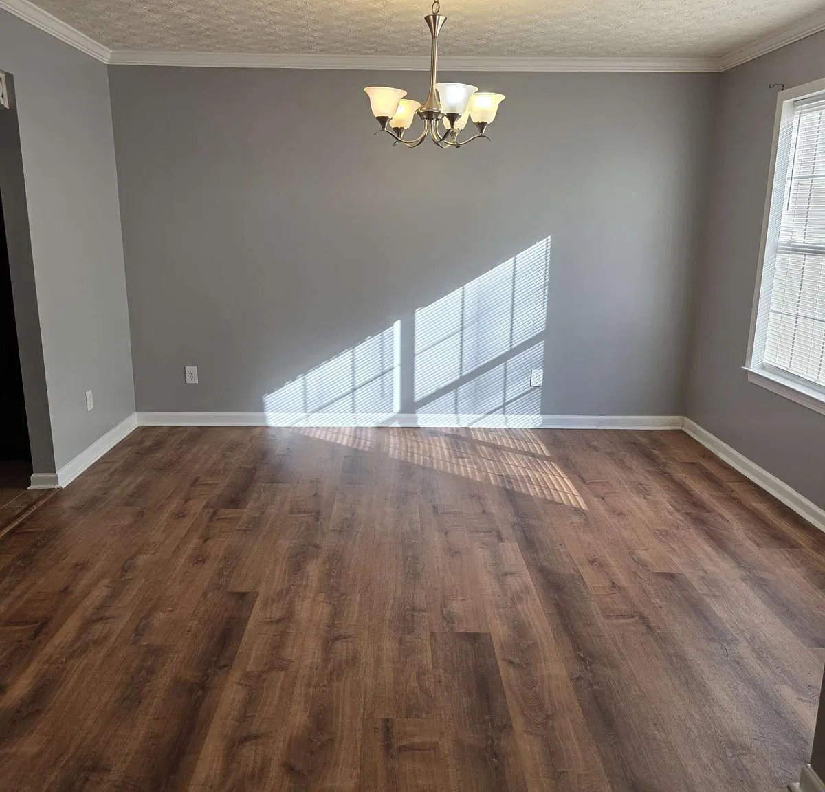 4 bed, 2.5 bath, $2,600 — Photo 4