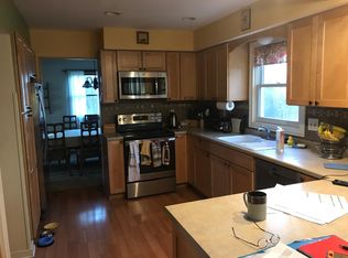 12637 N River Forest Cir, Mequon, WI 53092