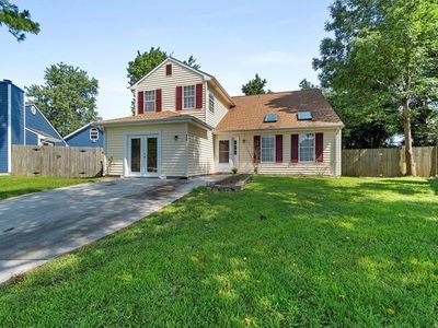 904 Dallas Ct, Virginia Beach, VA, 23464
