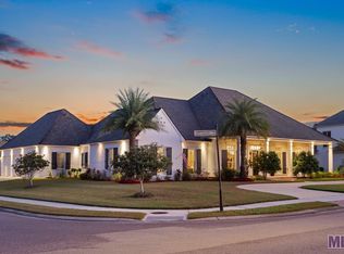 2513 University Club Dr, Baton Rouge, LA 70810