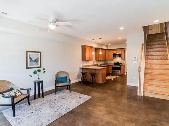 2nd image of 1013 N 22nd St #B