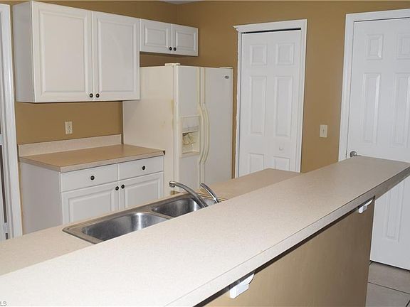3rd image of 2508/2510 Haviland Ave S