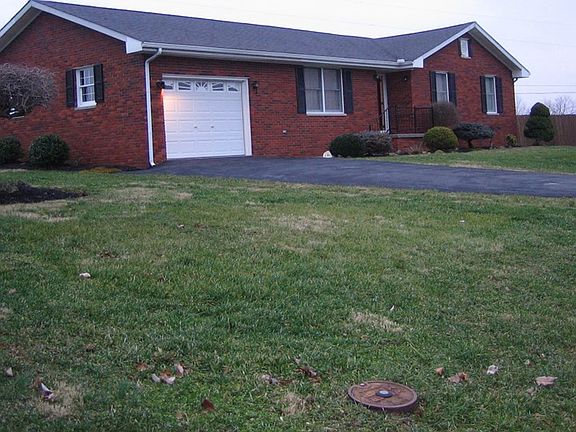3rd image of 8008 Crestview Acres