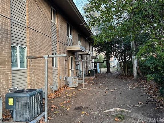 5th image of 300 N Clinic St