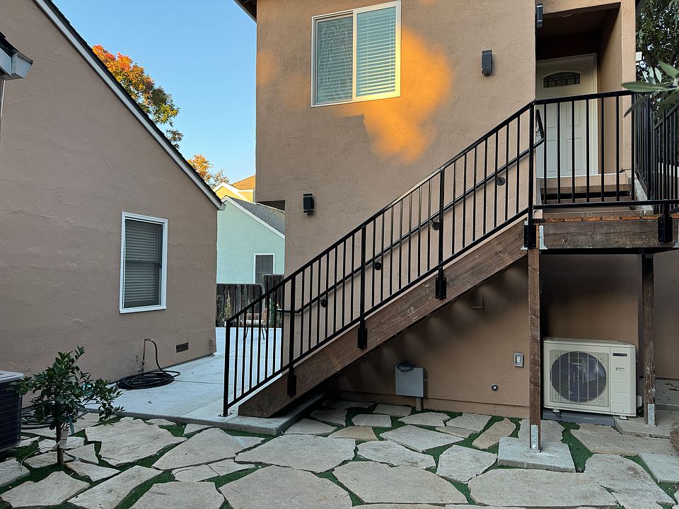 Private stairs leading to the unit