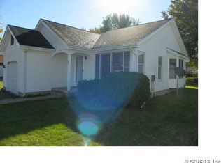 97 Foreman Dr, Rochester, NY 14616