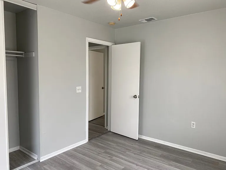 12421 Trailing Oaks St — Photo 13