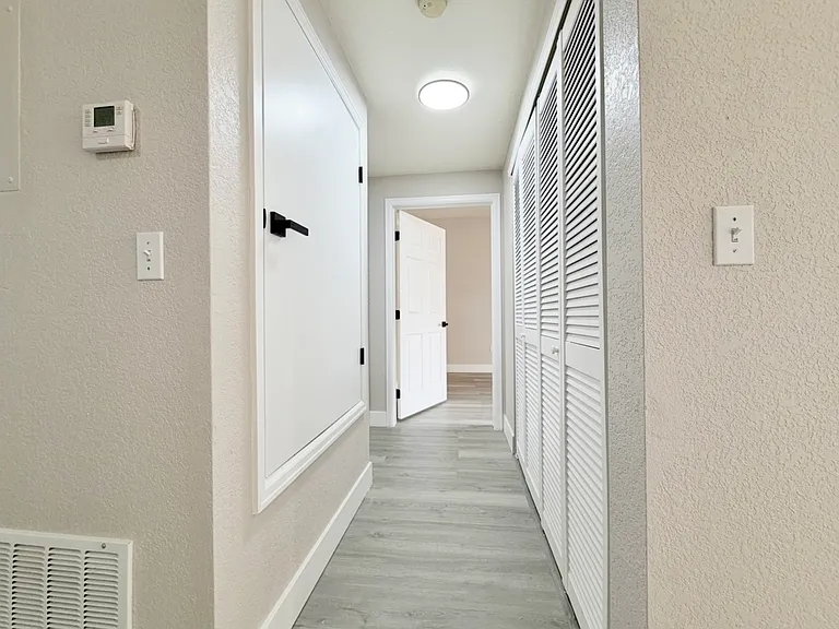 908 S Yampa St #102 — Photo 5
