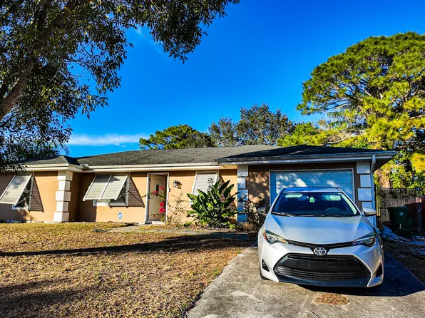 410 SW Kentwood Road, Port St Lucie, FL 34953