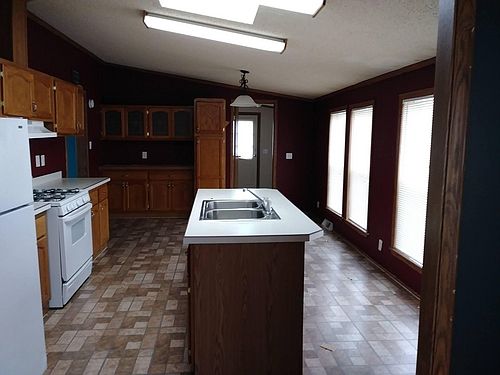 3rd image of 9725 Mulberry