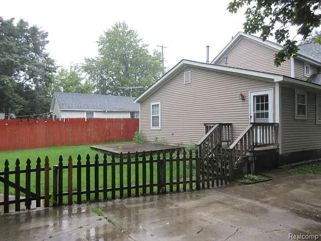 301 S East St #1 — Photo 10