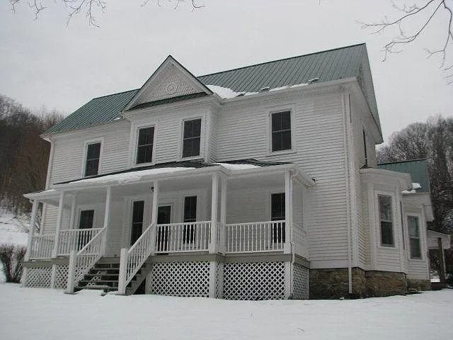 31130 Rich Valley Rd photo 1
