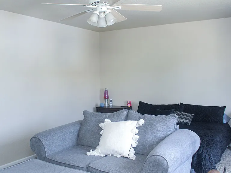 11145 Falling Star Rd — Photo 14