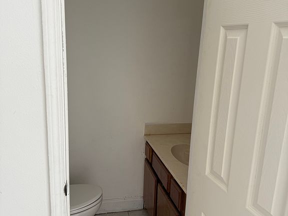 3rd image of 2816 Destrehan Ave