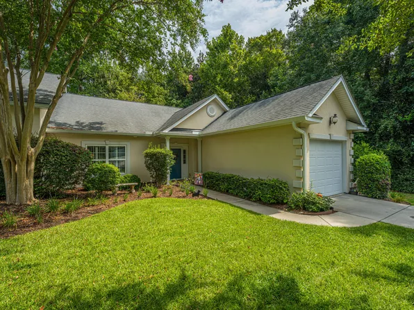 9124 Woodcreek Ct, North Charleston, SC 29406