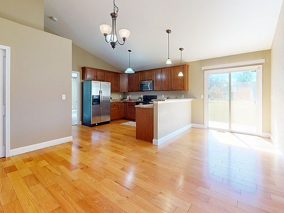 3rd image of 1581 Wingfoot Ct
