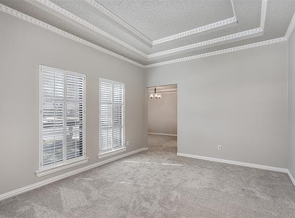 5th image of 1002 Woodhaven Ct
