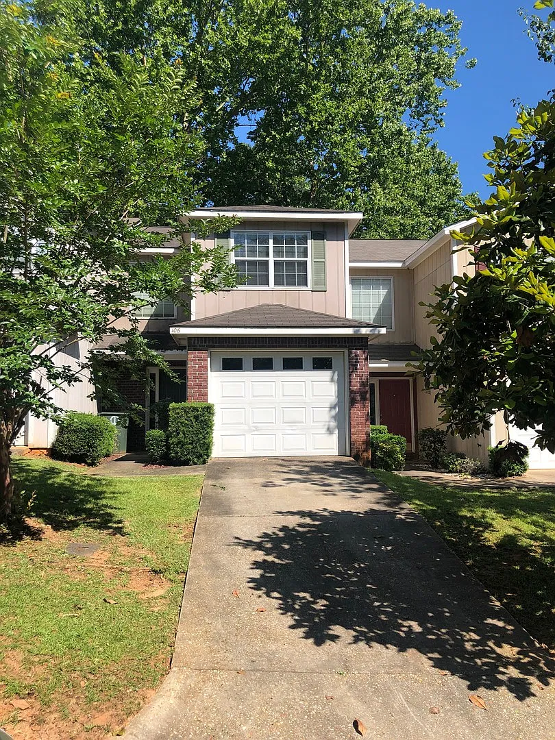 Briarwood West — Photo 1