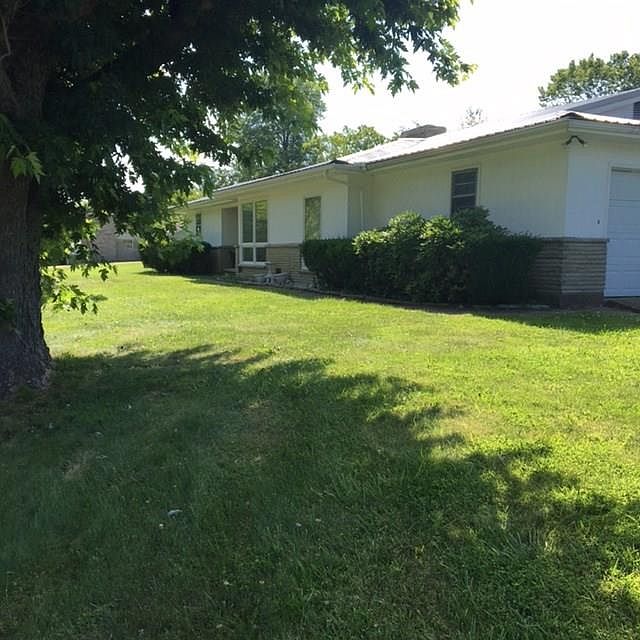 1st image of 720 Forest Hills Dr